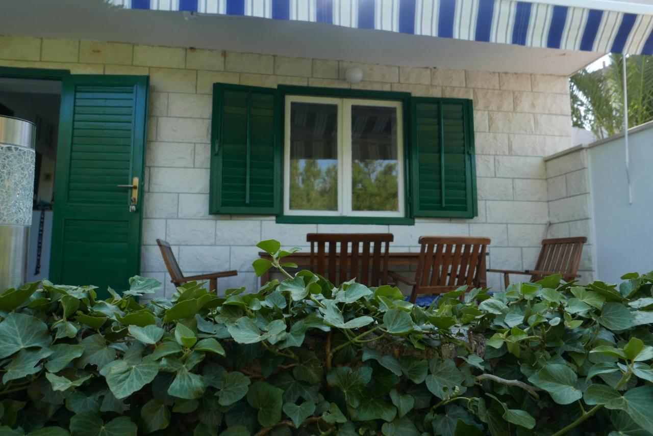 Vacation House "Pave" Povlja  Exterior foto