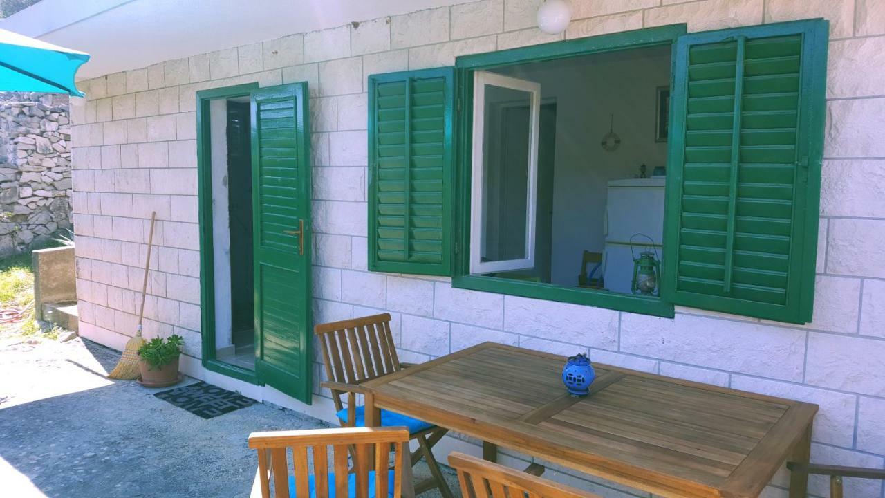 Vacation House "Pave" Povlja  Exterior foto